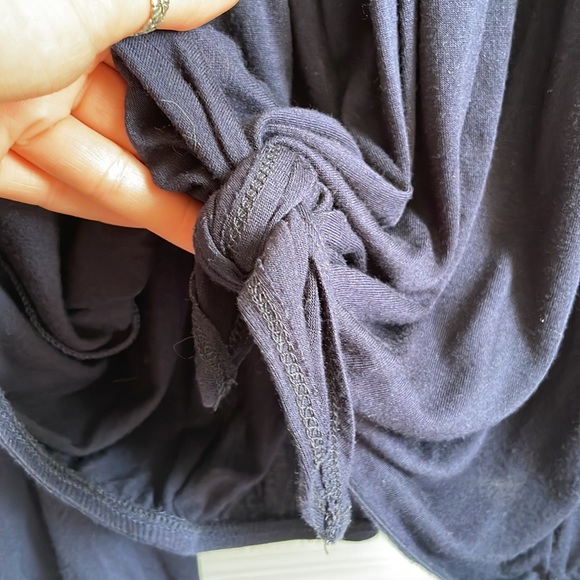 South Moon Under. Abbeline. Off the shoulder. Navy blue top  by - Picture 4 of 5